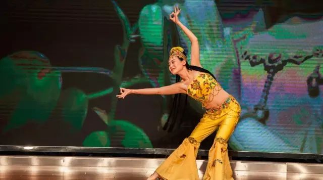 公司舉行圓夢藝術團成立大會暨首批節目展演8.jpg 公司舉行圓夢藝術團成立大會暨首批節目展演8.jpg