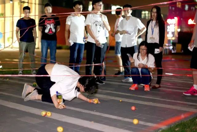 公司舉辦中秋節外地單身青年歡樂嘉年華活動4.jpg 公司舉辦中秋節外地單身青年歡樂嘉年華活動4.jpg